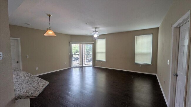 Building Photo - 2000 Erving Cir