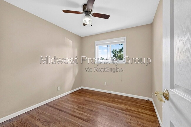 Building Photo - 1205 Acredale Dr