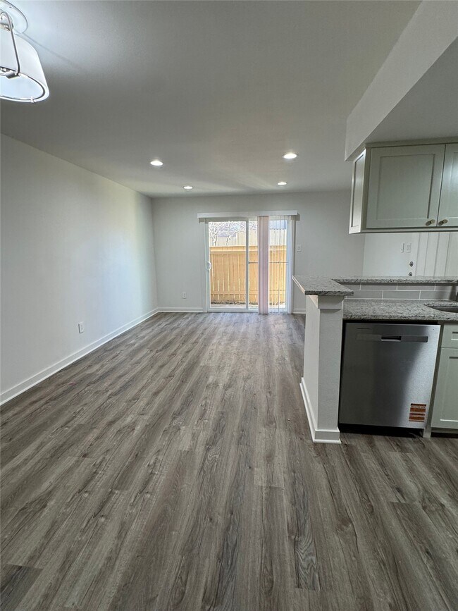 Building Photo - 4747 Allendale Rd