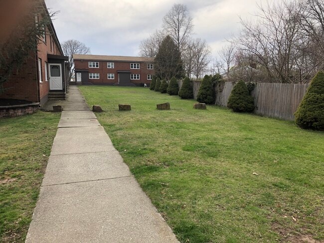 Building Photo - 694 Woodward Ave