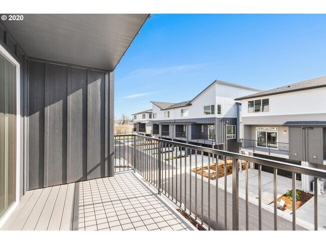 Building Photo - BEAUTIFUL NEWER CONSTRUCTION 4 BD HOME W/2 CAR GARAGE, W/D IN UNIT, AND MORE!