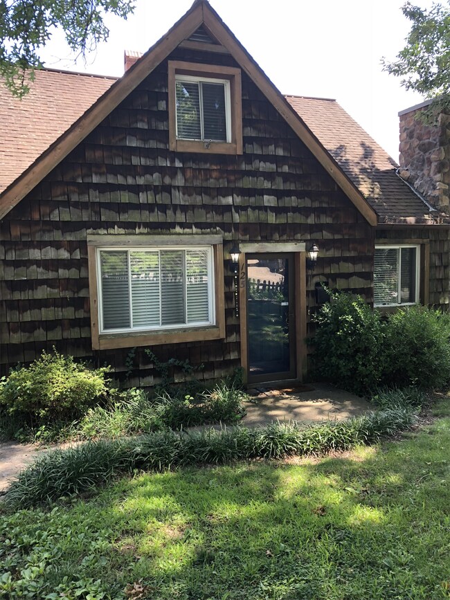 125 Swarthmore Ave 125 Swarthmore Ave Charleston WV 25302 Apartment