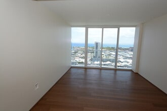 Building Photo - 888 Kapiolani Blvd