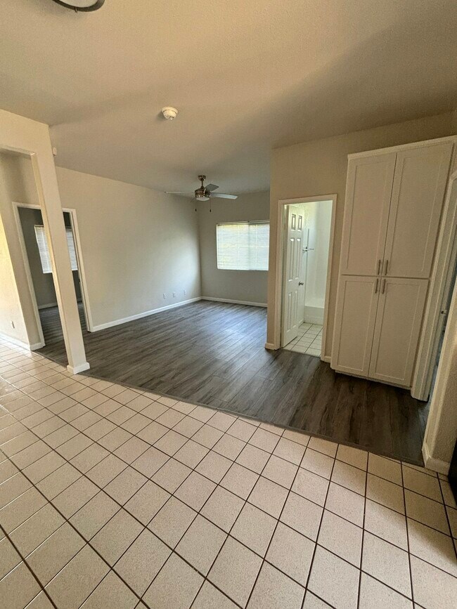 Building Photo - 13423 Olive Dr