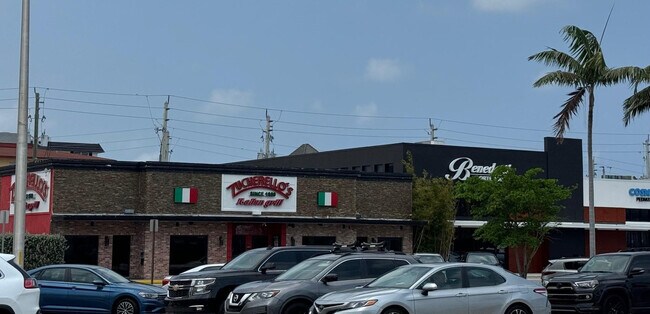 Building Photo - 3051 NE 47th Ct