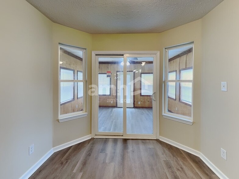 Building Photo - 1493 Brigade Cir