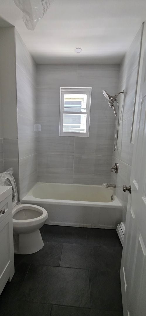 Building Photo - 222 Cross St