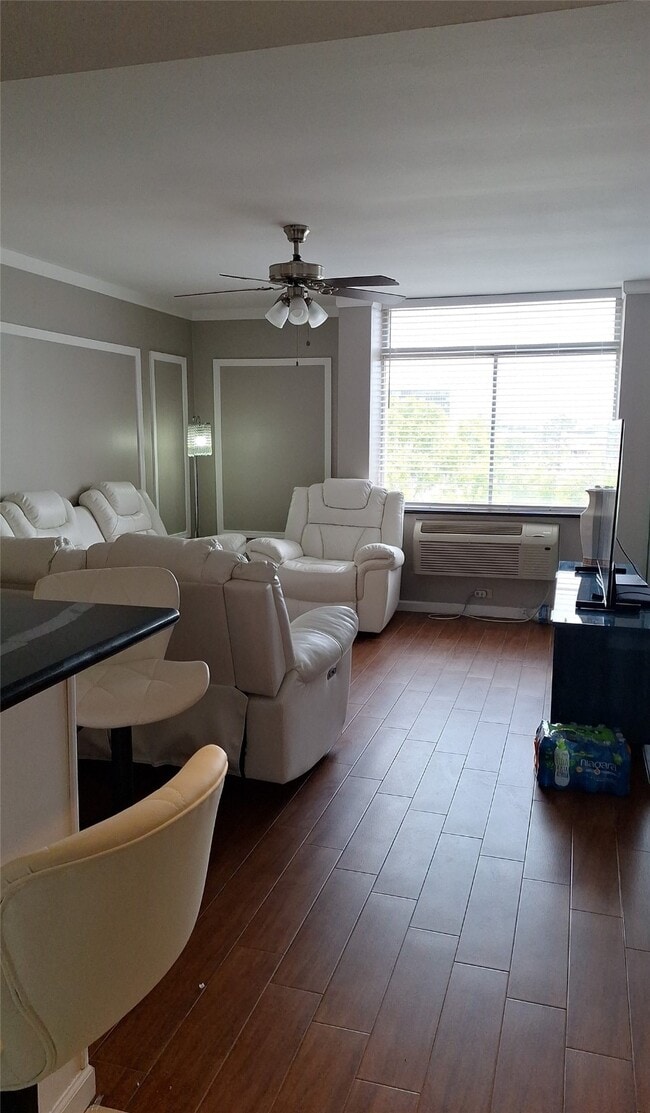 Building Photo - 7510 Hornwood Dr