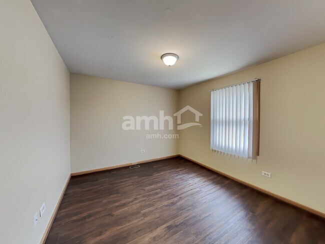 Building Photo - 370 Brink Drive