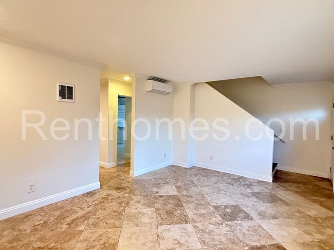 Building Photo - 3711 Louisiana St