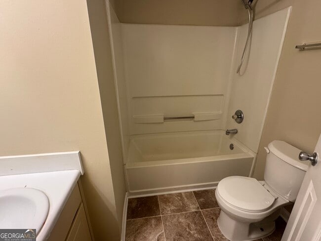 Building Photo - 116 Pointe Ct