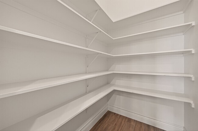 Building Photo - 7319 Woodlark Rdg Dr
