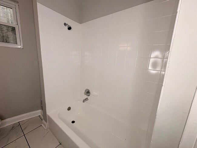 Building Photo - 235x McCulloh St