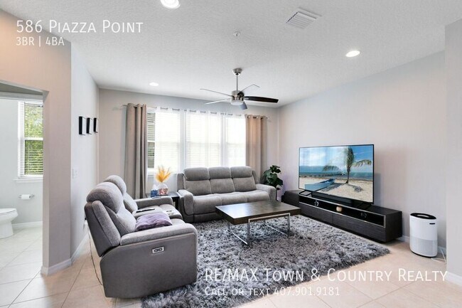 Building Photo - 586 Piazza Point