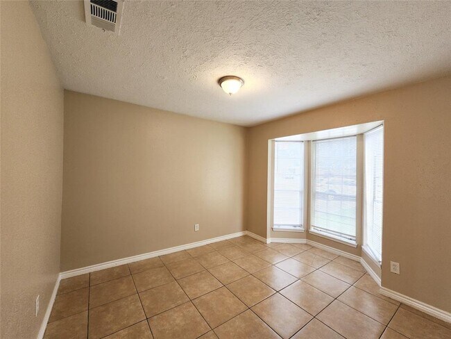 Building Photo - 20203 Dawn Mist Ct
