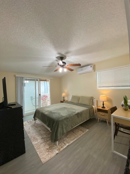 Building Photo - 11999 S Della Ln