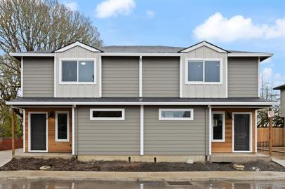Building Photo - Modern 3 bedroom Duplex