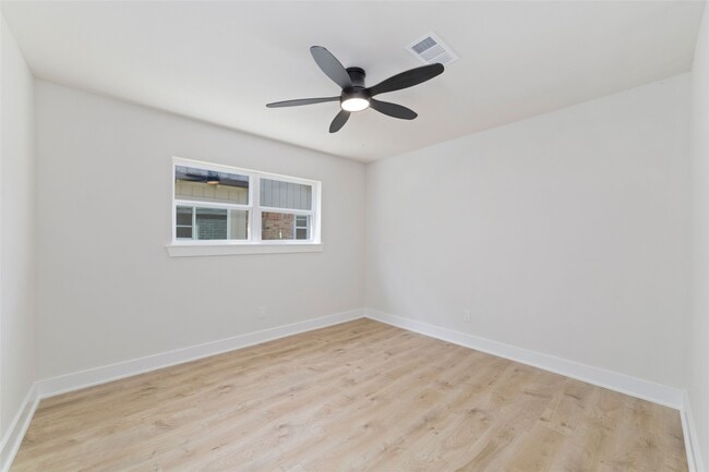 Building Photo - 9902 Hornpipe Ln