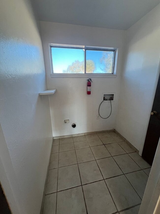 Building Photo - Charming 2-Bedroom, 2-Bathroom Condo — Prime Orlando Location!