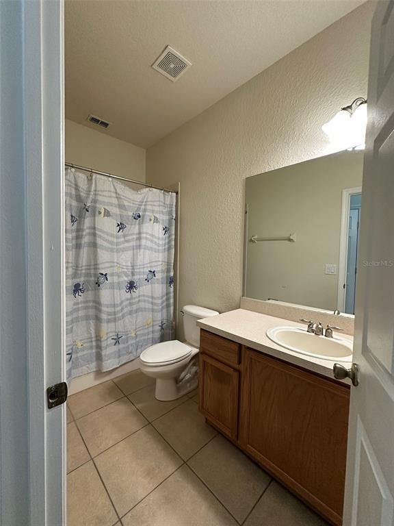 Building Photo - 4989 Bond St W