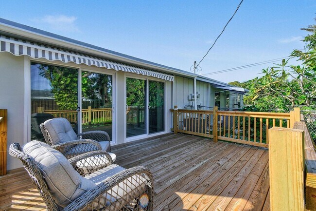 Building Photo - 1004 Stillwater Dr