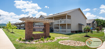 Building Photo - Town View Apartments