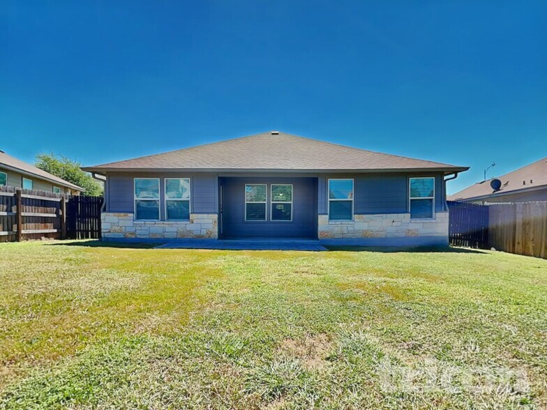 Building Photo - 210 Teron Dr