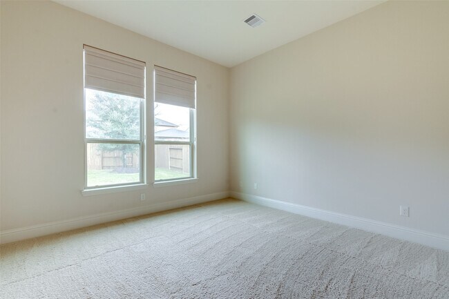 Building Photo - 10307 Latta Creek Dr