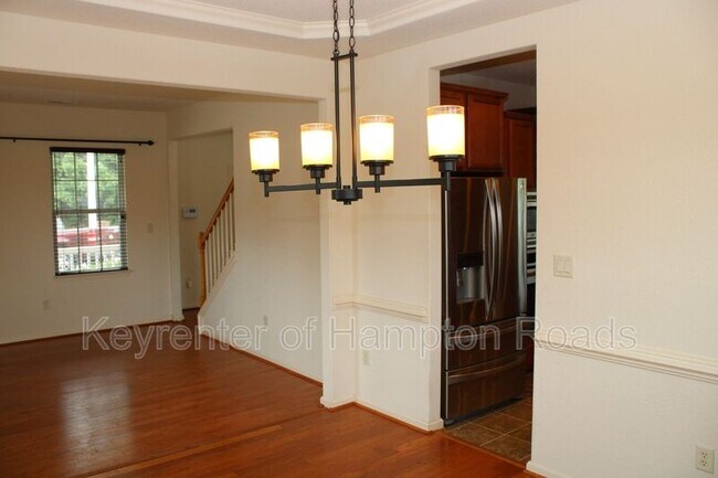 Building Photo - 3901 Grand Isle Dr