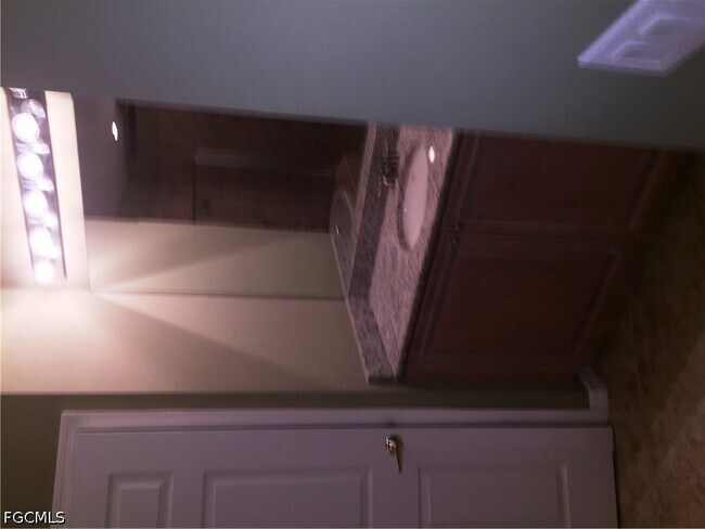 Building Photo - 16550 Goldenrod Ln