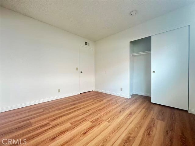 Building Photo - 877 Golden Prados Dr