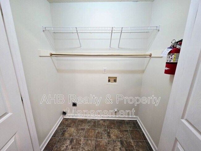 Building Photo - 3263 Alamance Rd