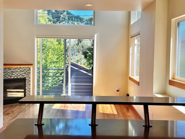 Building Photo - Three-Level Loft-Style 2BR | 3BA with Priv...