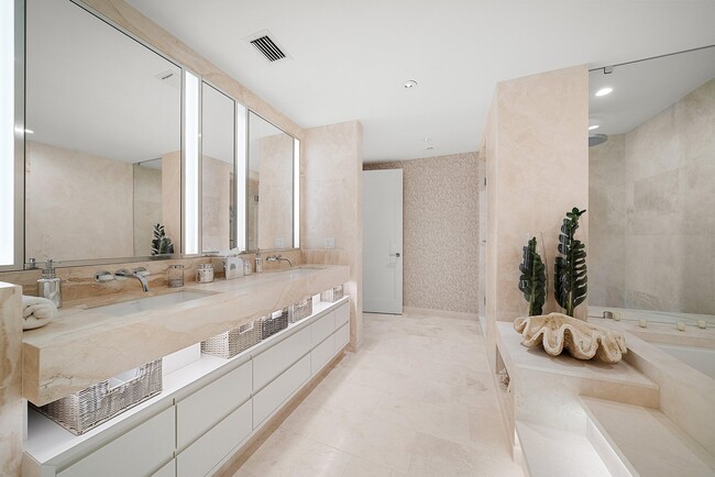 Building Photo - 3550 S Ocean Blvd