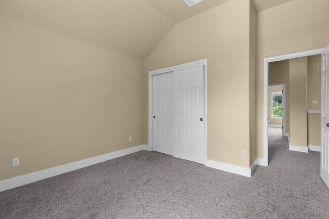 Building Photo - 10128 Channel Island Dr