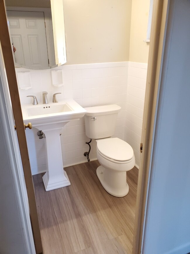MAIN FLOOR POWER ROOM - 224 Bower Hill Rd