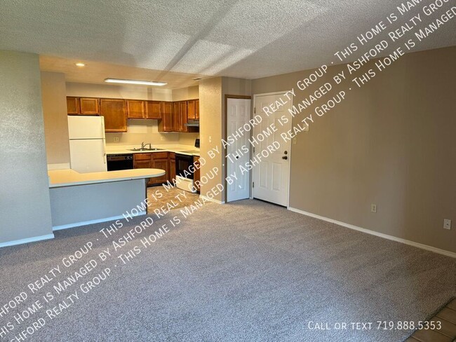 Building Photo - 1238 Firefly Cir