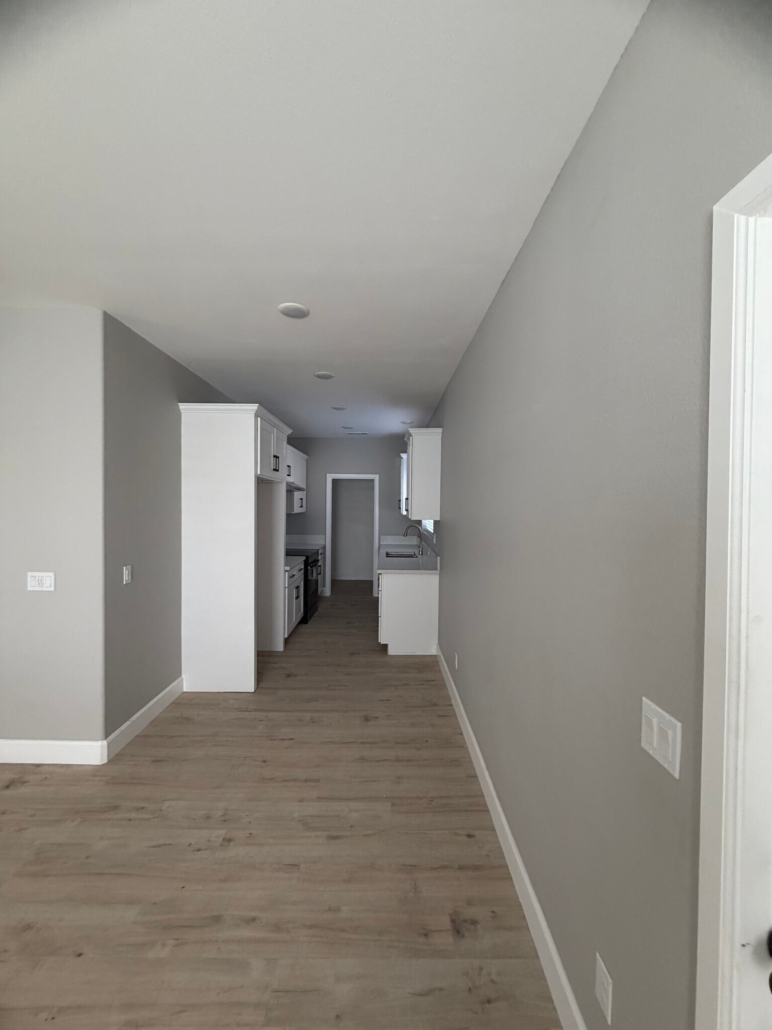 Building Photo - 1326 Malachite Ave