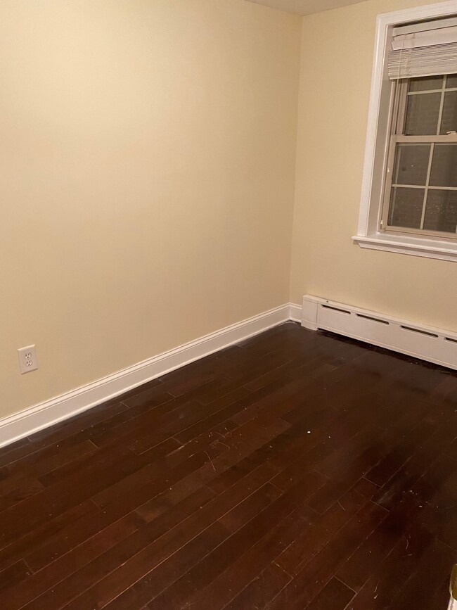 2nd Bedroom/Office - 525 Fitzwater St