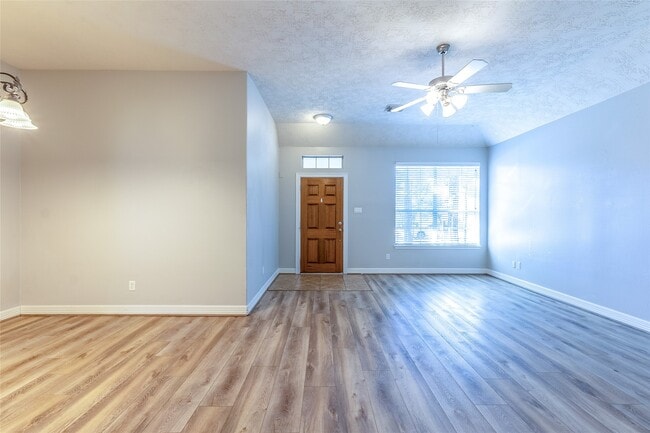 Building Photo - 11510 Alcott Dr