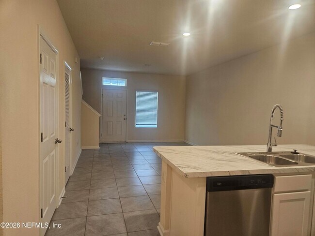 Building Photo - 86640 Shortline Cir