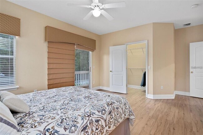 Building Photo - 828 Ellwood Ave