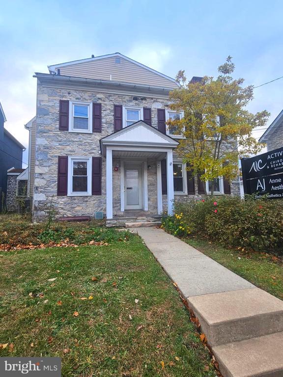 Building Photo - 454 Germantown Pike