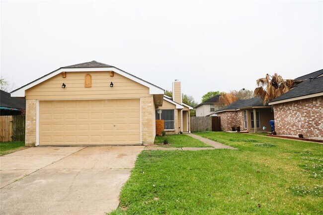 Building Photo - 17427 Lobo Trail