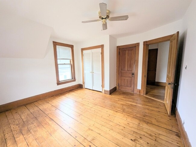 Building Photo - 417 Cliff St