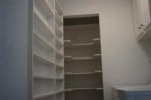 Building Photo - 2416 Roosevelt Dr