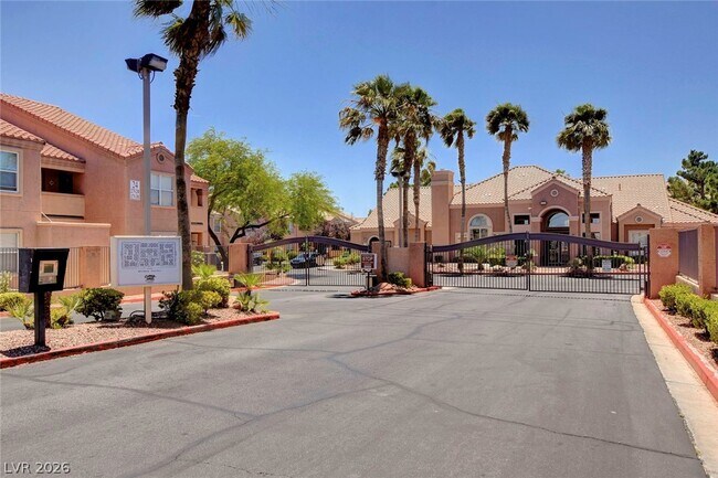 Building Photo - 8101 W Flamingo Rd