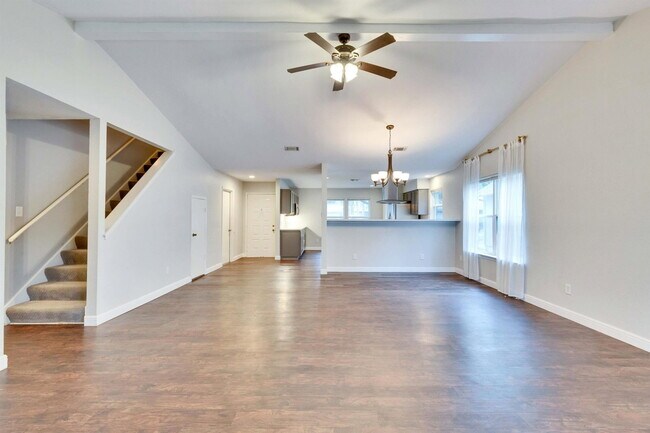 Building Photo - 9706 Moorberry St