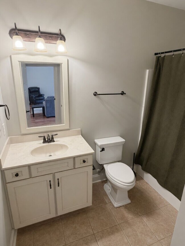Building Photo - 3 Bedroom Home in Cornerstone