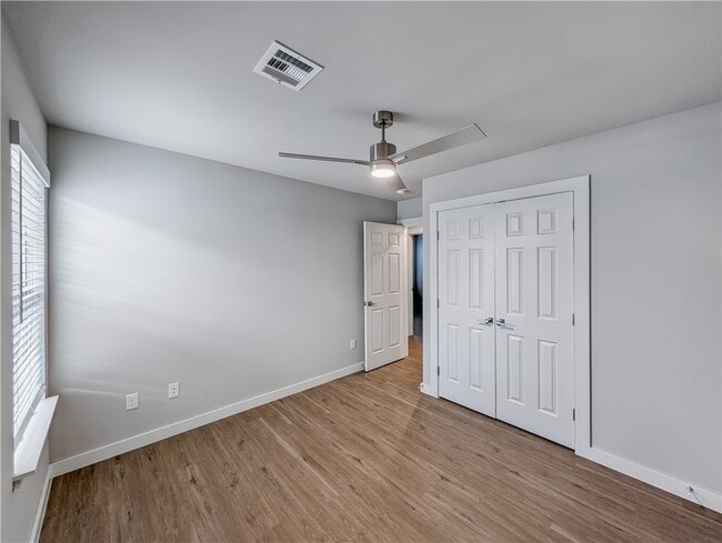 Building Photo - 6613 NW Altus St